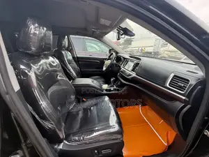Toyota Highlander 2016 Black