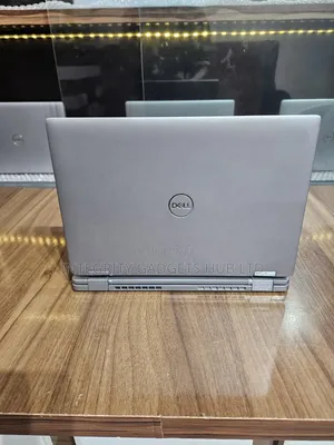 Laptop Dell Latitude 5320 2-in-1 16GB Intel Core i5 SSD 512GB