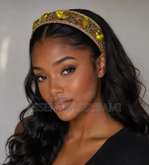 Hairband That Stands Out