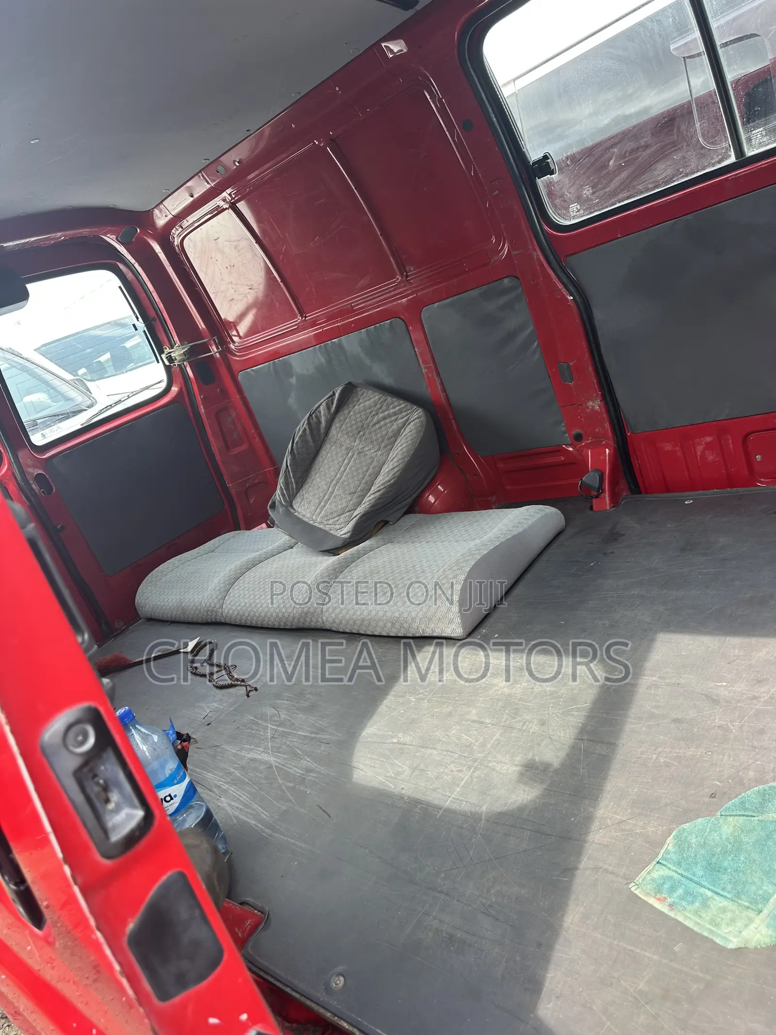 Toyota HiAce 2008 Red