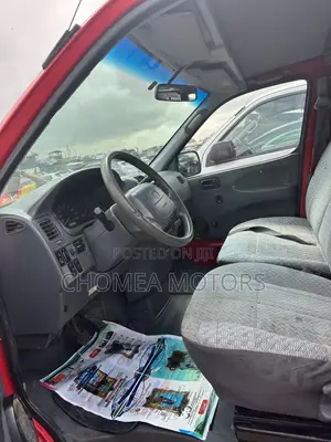 Toyota HiAce 2008 Red