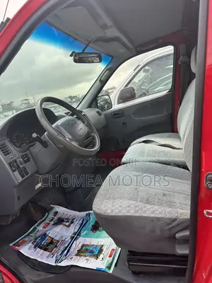 Toyota HiAce 2008 Red