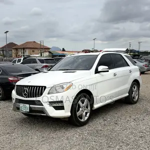 Mercedes-Benz M Class ML350 4MATIC 4dr SUV AWD (3.5L 6cyl 7A) 2014