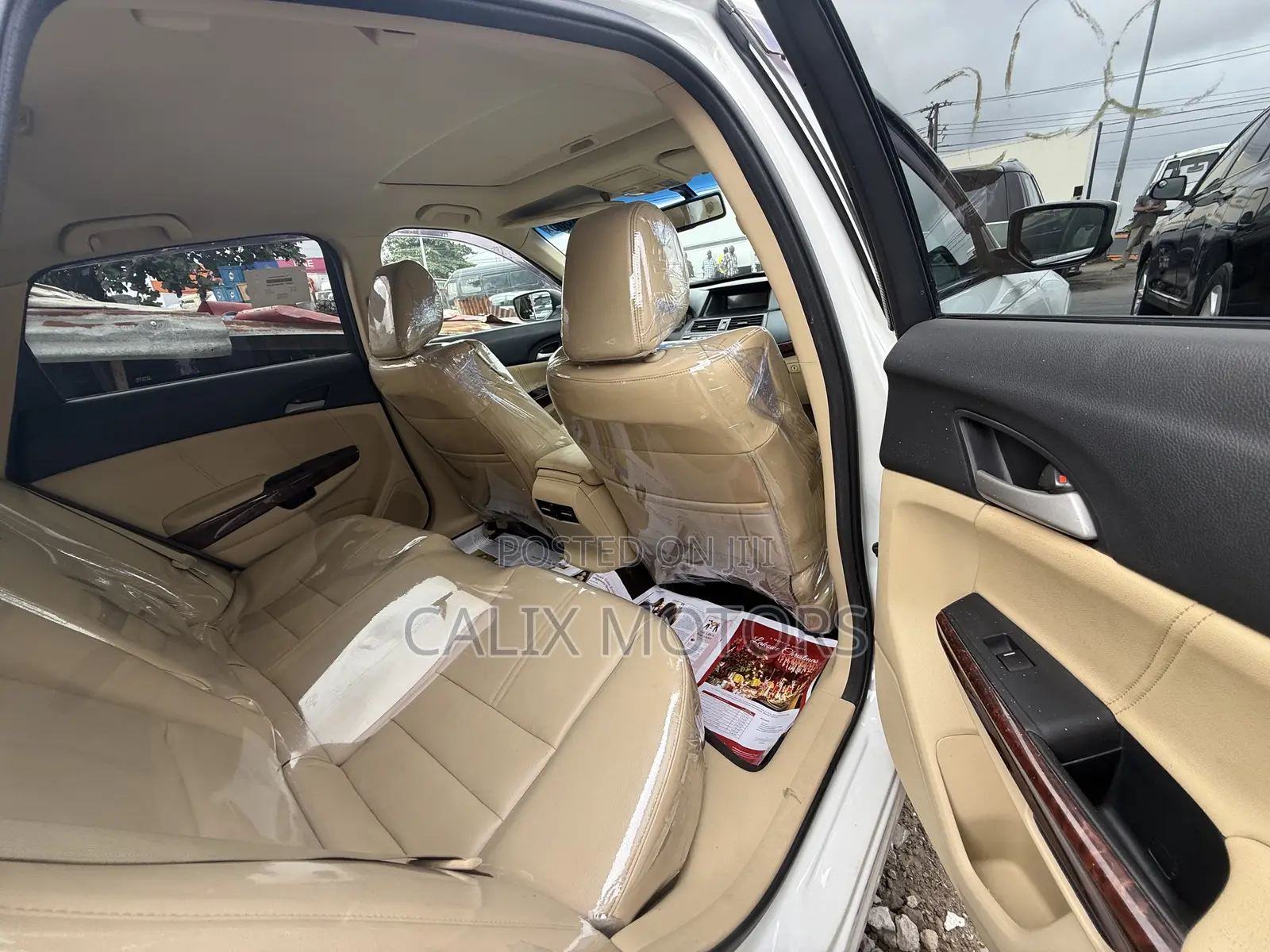 Honda Crosstour 2012 White