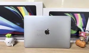 Laptop Apple MacBook Pro 2022 M2 8GB Apple M2 SSD 512GB