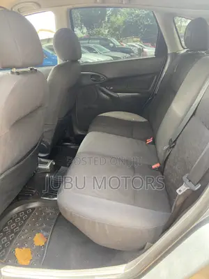 Ford Focus Clipper 2000 Silver