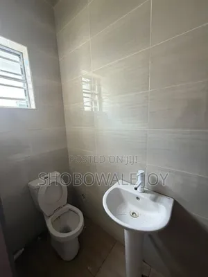 1bdrm Shared Apartment in Orchid, Lekki Expressway for rent