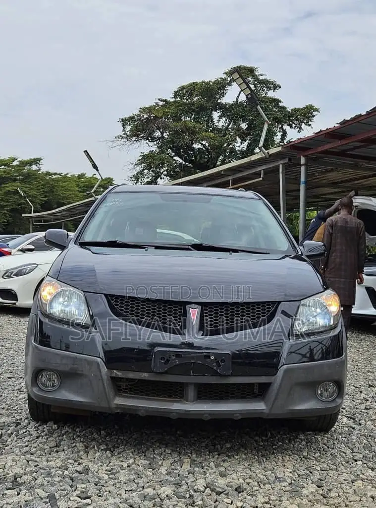 Pontiac Vibe Automatic 2004 Black