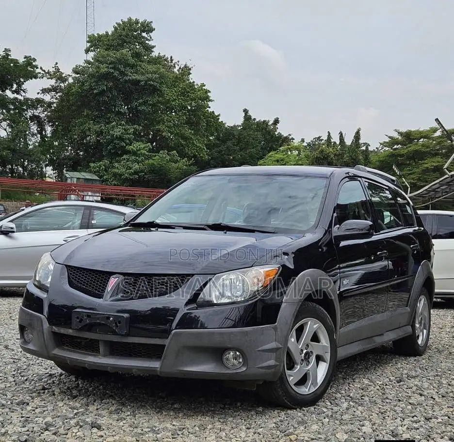 Pontiac Vibe Automatic 2004 Black