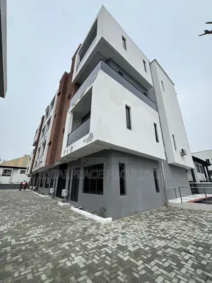 3bdrm Maisonette in Lekki Phase 1 for sale