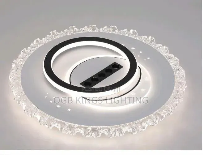 Master Bedroom Center Ceiling Light With Spotlight