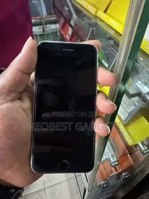 Apple iPhone SE (2020) 256 GB White
