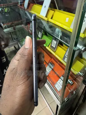 Apple iPhone 8 Plus 128 GB Black