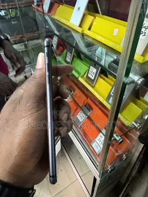 Apple iPhone 8 Plus 128 GB Black