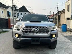 Toyota Tacoma TRD Sport 2017 Silver
