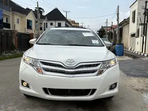 Toyota Venza XLE AWD 2013 White
