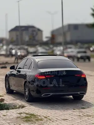 Mercedes-Benz C300 2022 Black
