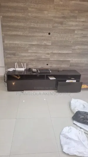 Quality TV Console
