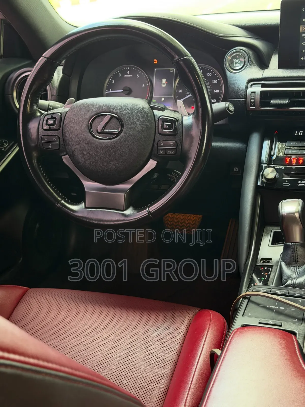 Lexus IS 300h 4WD 2021 Gray