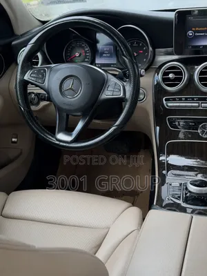 Mercedes-Benz C300 2017 Burgundy
