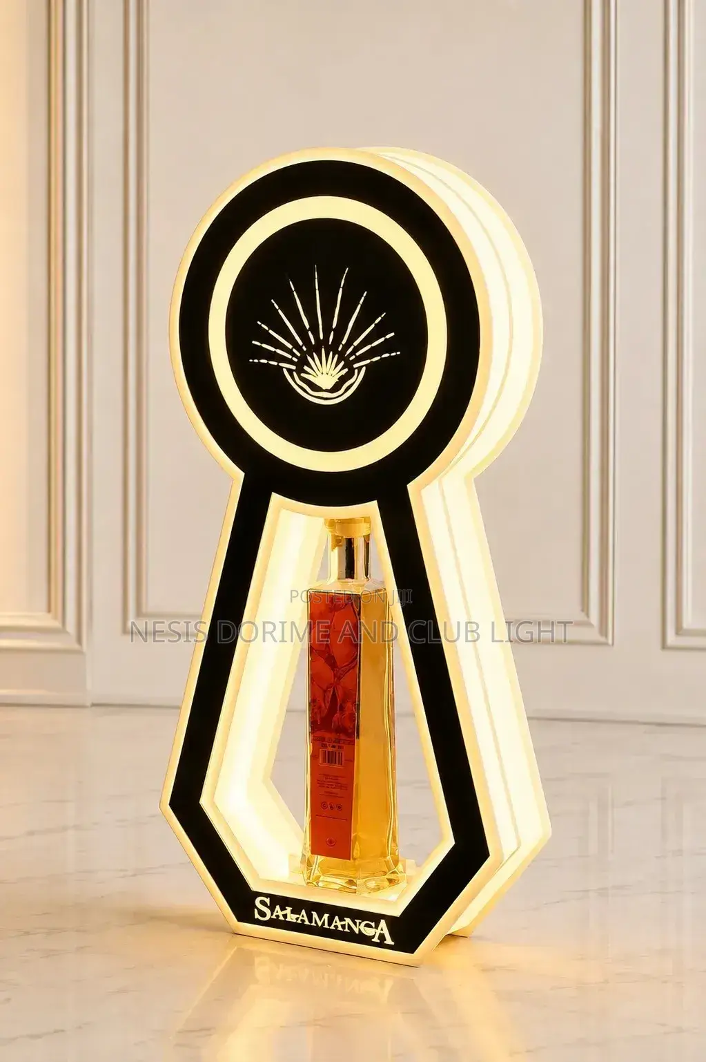 SALAMANCA Bottle Presenter