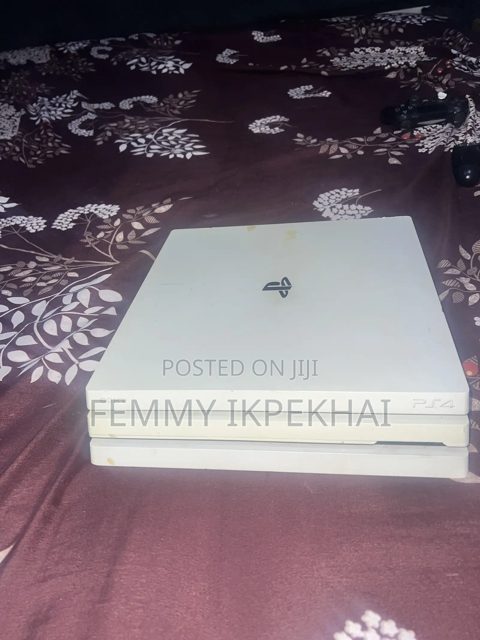 PS4 ProFor Sale With 2 Functioning Controllers