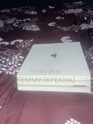 PS4 ProFor Sale With 2 Functioning Controllers
