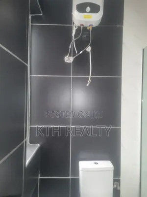 2bdrm Apartment in Lekki Phase 1 for rent