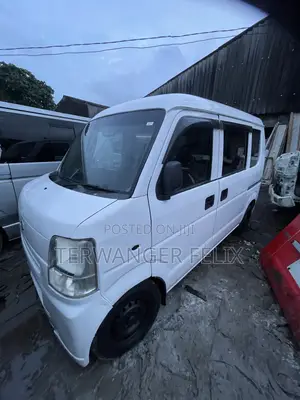 Suzuki Every 2012 White