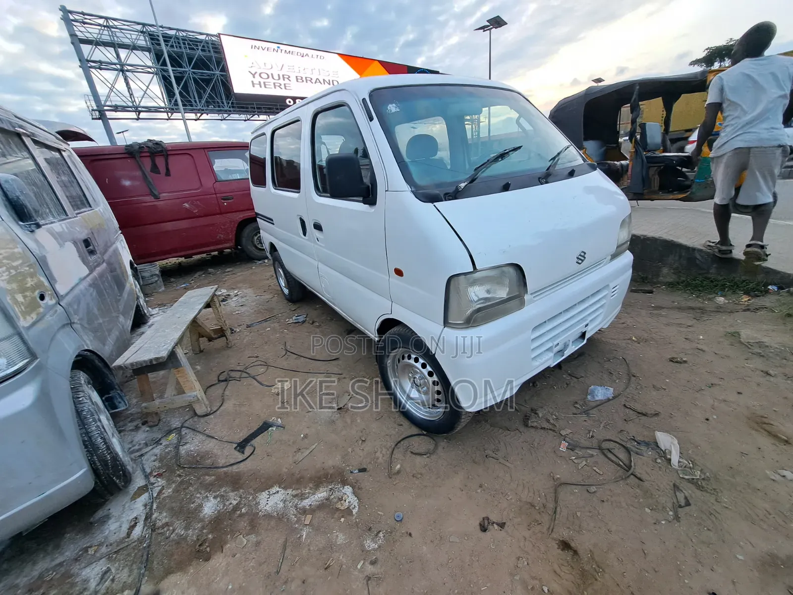 Suzuki Every 2010 White