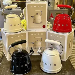 SMEG Retro Whistling Kettle T2m