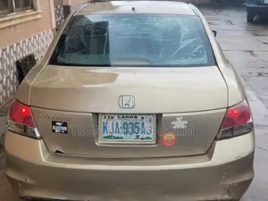 Honda Accord 2008 Gold