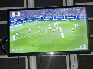 Logik 32” Smart TV