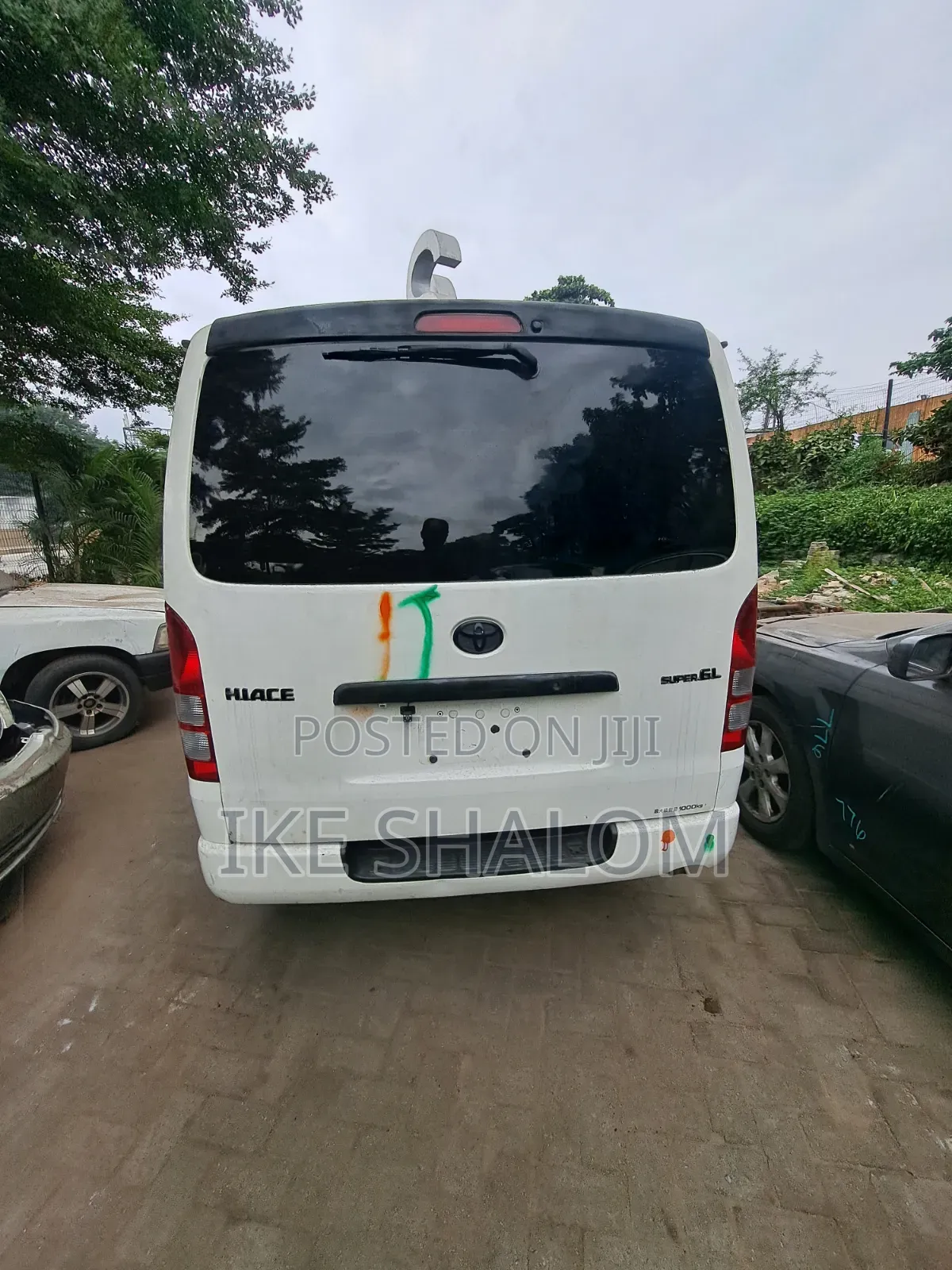 Toyota HiAce 2008 White