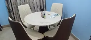 Very Clean Marble Dinning Table With 4 Chairs