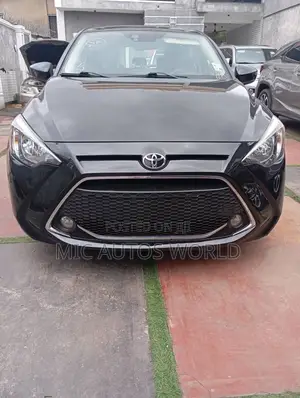 Toyota Yaris 2020 Black