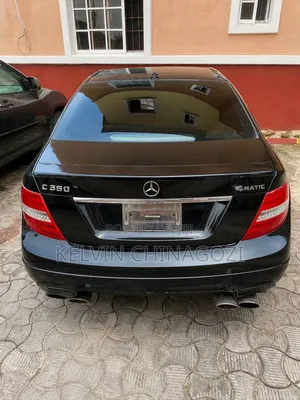 Mercedes-Benz C300 2010 Black