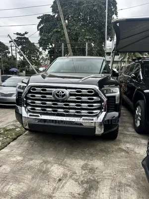 Toyota Tundra 1794 Edition CrewMax 6.5' Bed 2023 Black