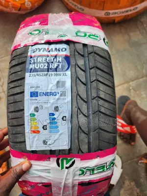 235/45r19 Run Flat Original