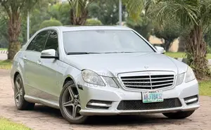 Mercedes-Benz E350 Base 4Matic Sedan AWD (3.5L 6cyl 5A) 2009 Silver