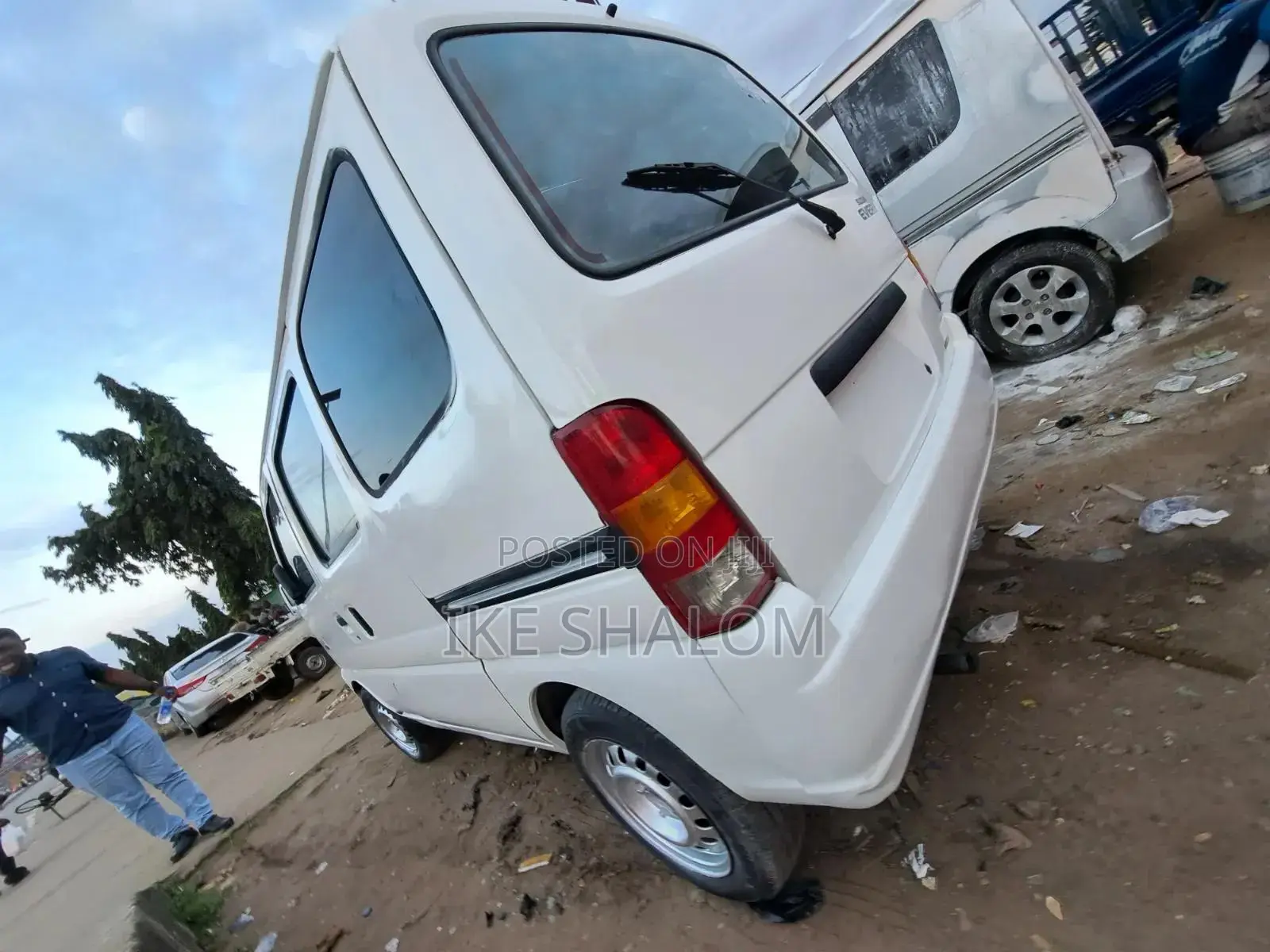 Suzuki Every 2010 White