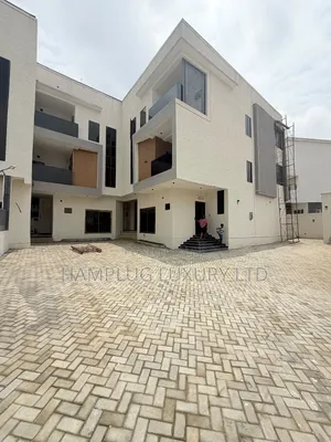 4bdrm Townhouse/Terrace in Guzape for sale