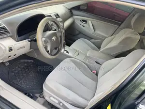 Toyota Camry LE 4dr Sedan (2.5L 4cyl 6A) 2011 Green