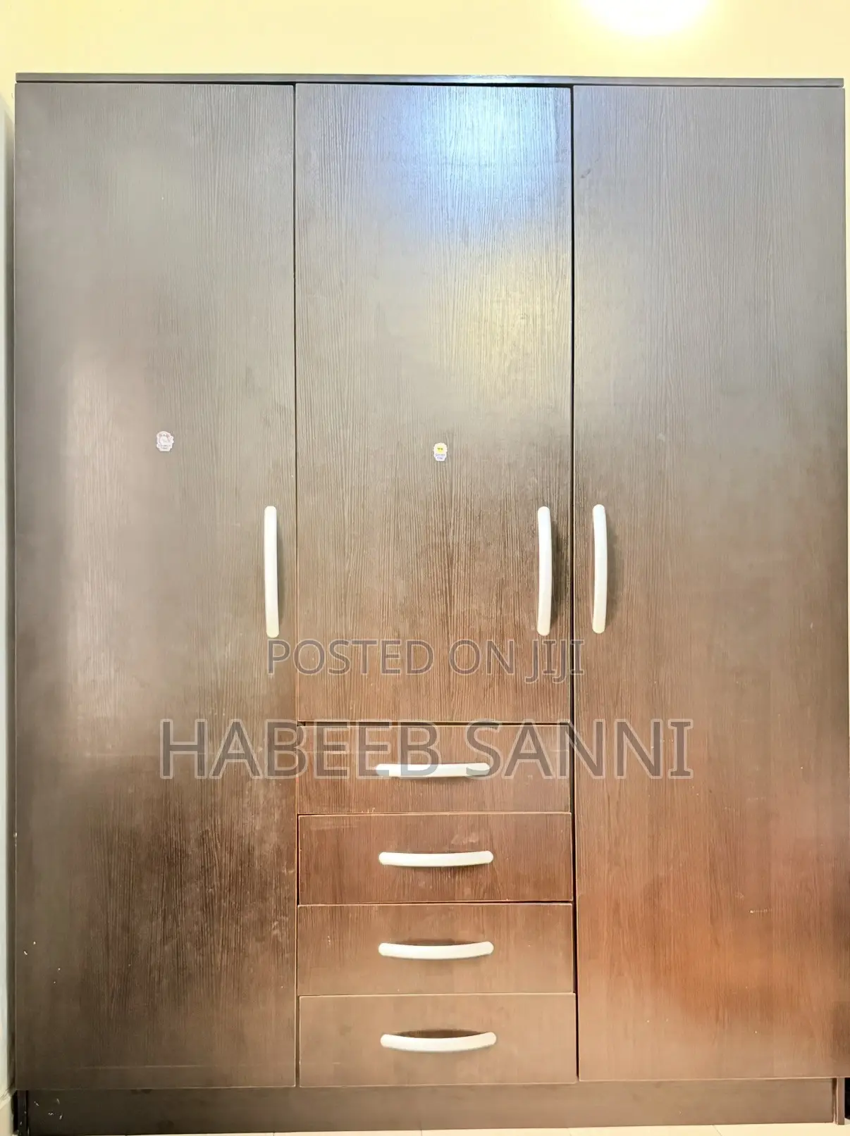6.5 by 7 Ft Wardrobe
