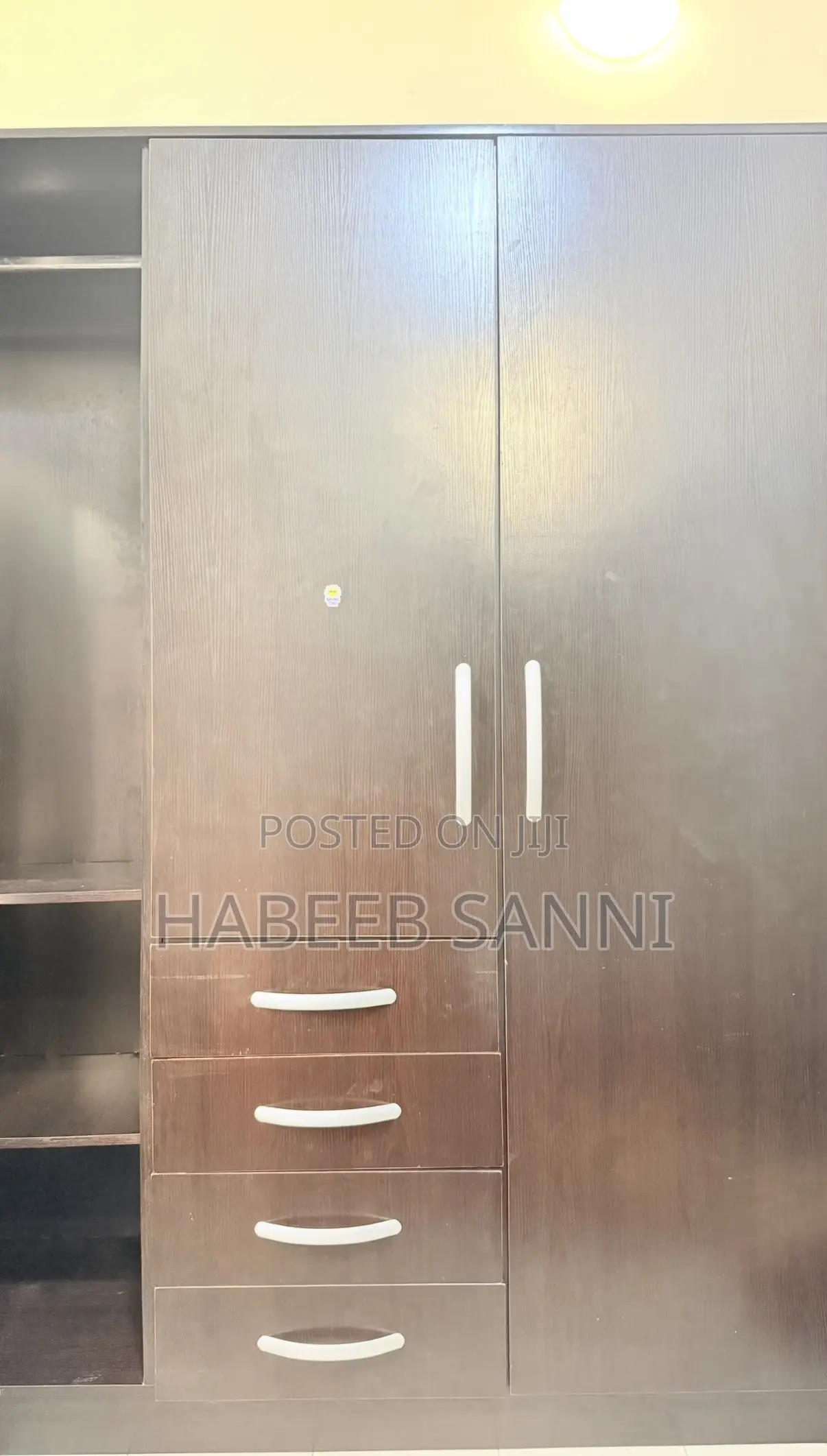 6.5 by 7 Ft Wardrobe