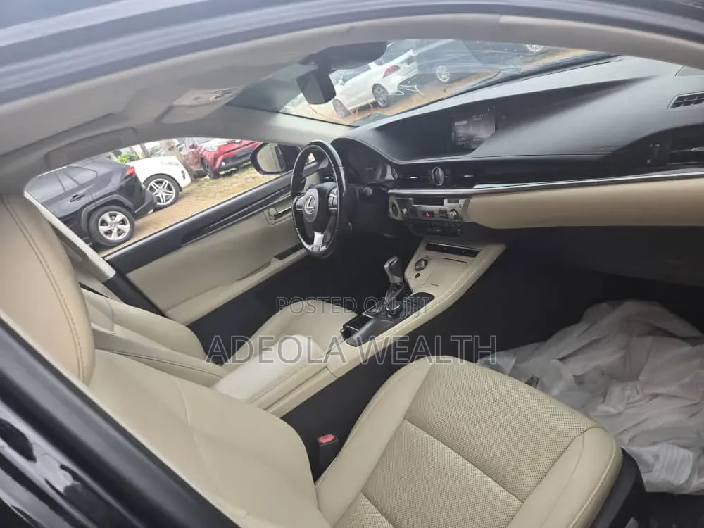 Lexus ES 2018 Black