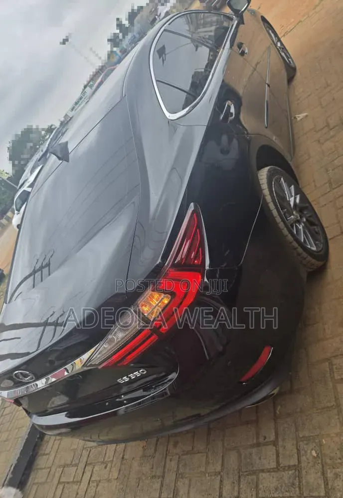 Lexus ES 2018 Black