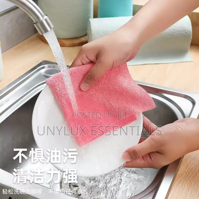 Reusable Microfiber Towel Roll (Roll of 20/30pcs)