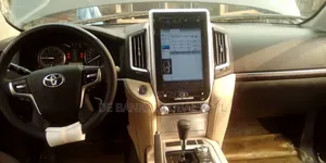 Landcruiser 2018 Android