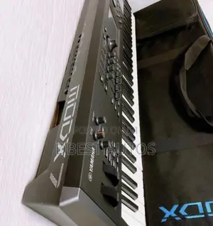 Yamaha MODX7 76 Key